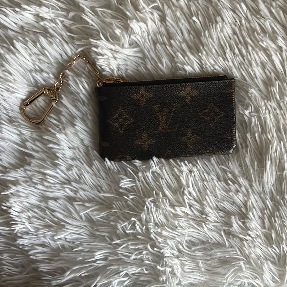 Louis vuitton coin purse